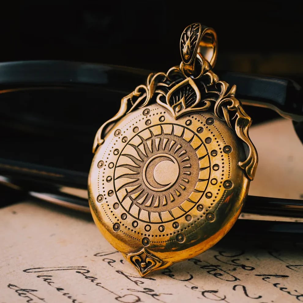 Handmade Tarot Vision Pendant: Connect to Cosmic Wisdom Anytime(✨Comes with instruction manual)