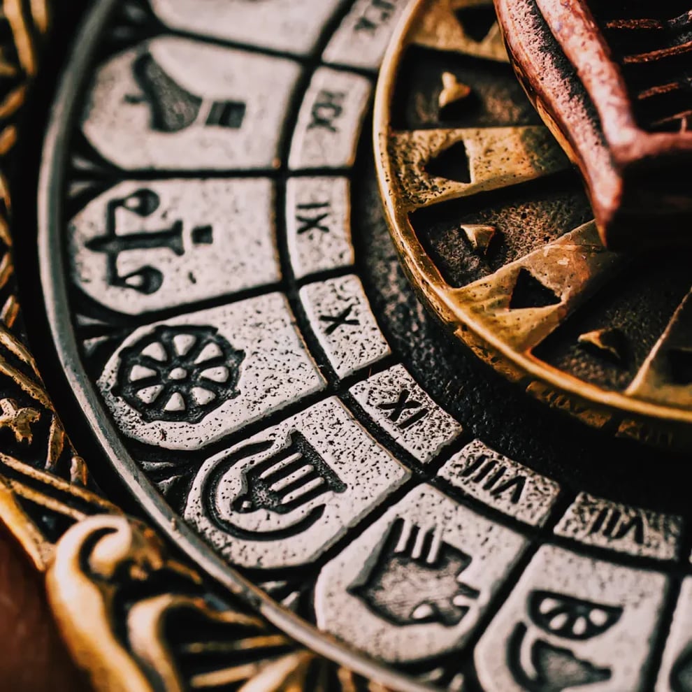 Handmade Tarot Vision Pendant: Connect to Cosmic Wisdom Anytime(✨Comes with instruction manual)