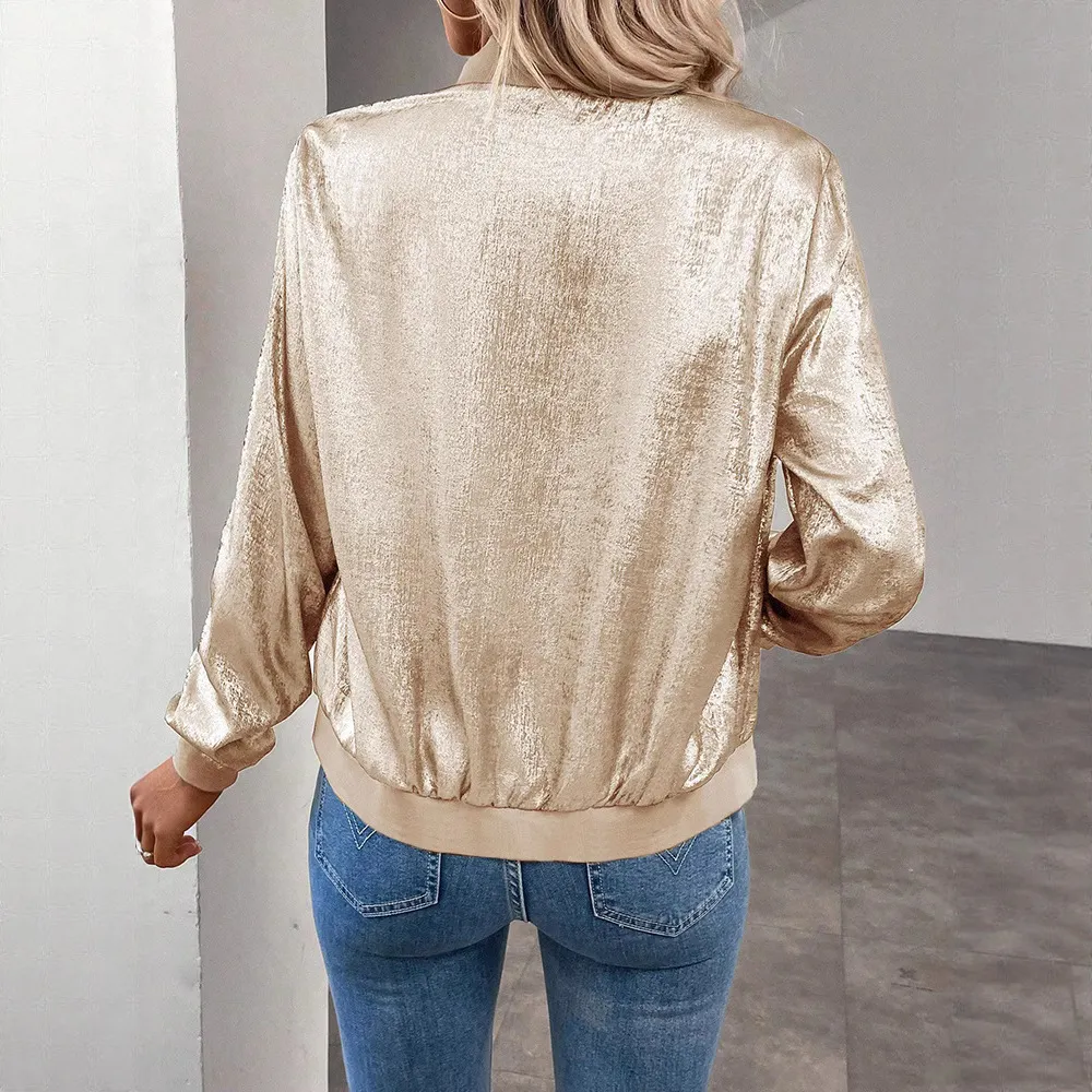 Metallic back and ribbed hem detail