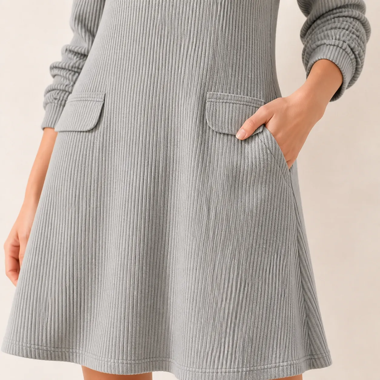 Ribbed knit pockets and cuff detail