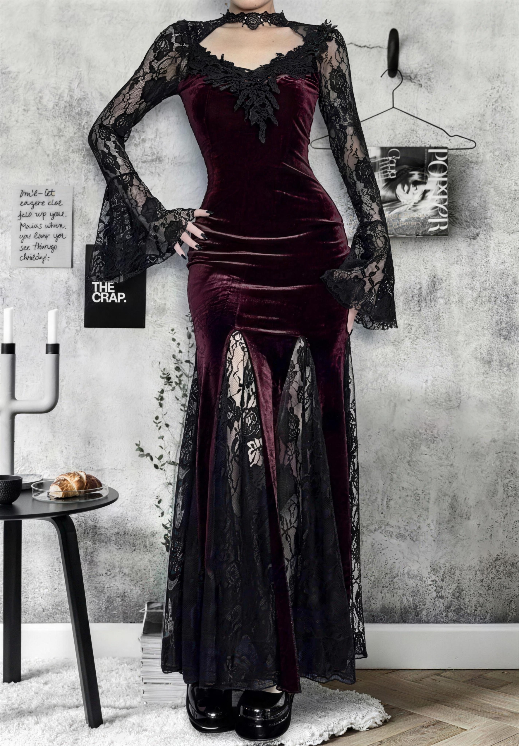 Dark Lace Mermaid Long-Sleeve Fitted Gown