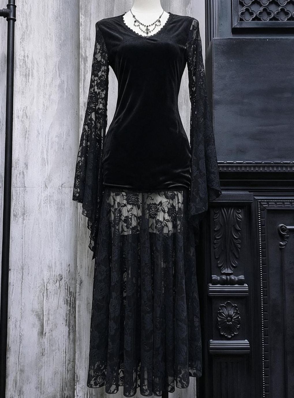 Black Gothic Lace Flare Sleeve Maxi Dress
