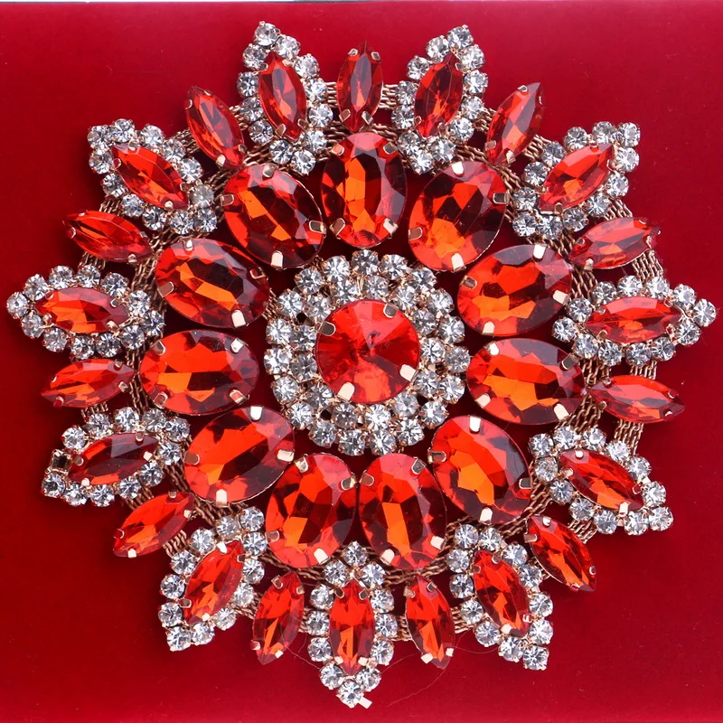 YNSSK Velvet Rectangular Rhinestone Evening Detail