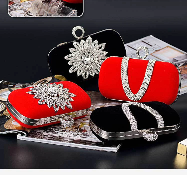Details of the YNSSK Beaded Flower Evening Bag