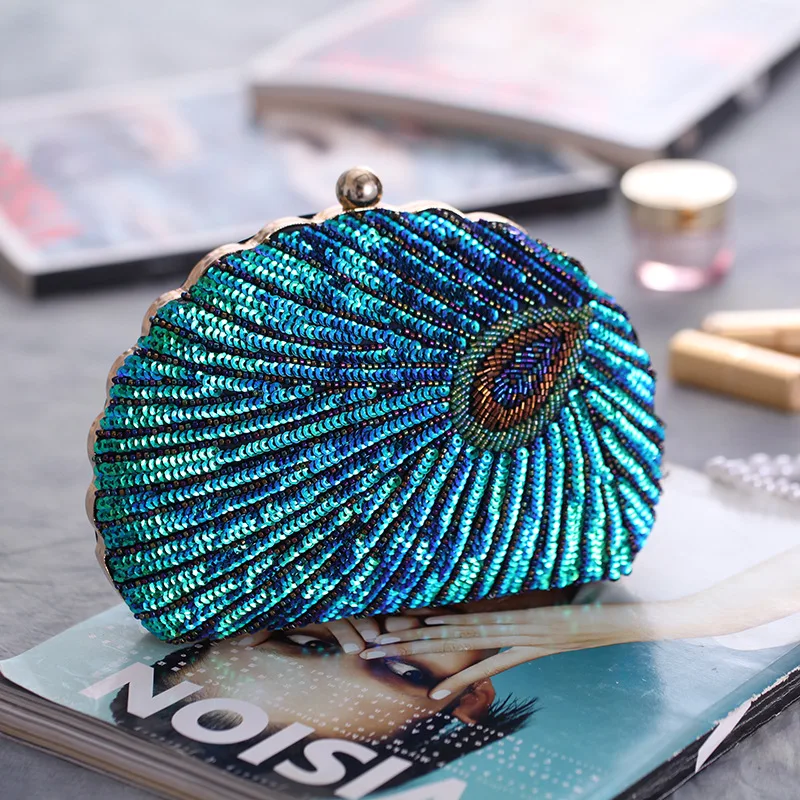 YNSSK Peacock Small Cute Clutch Purse Front View