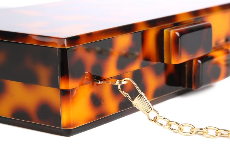 YNSSK Tortoise Shell Crossbody Clutch Bag Chain Lock Detail View