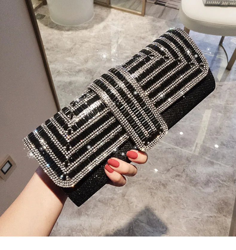 YNSSK Black Square Evening Bag Holding Picture