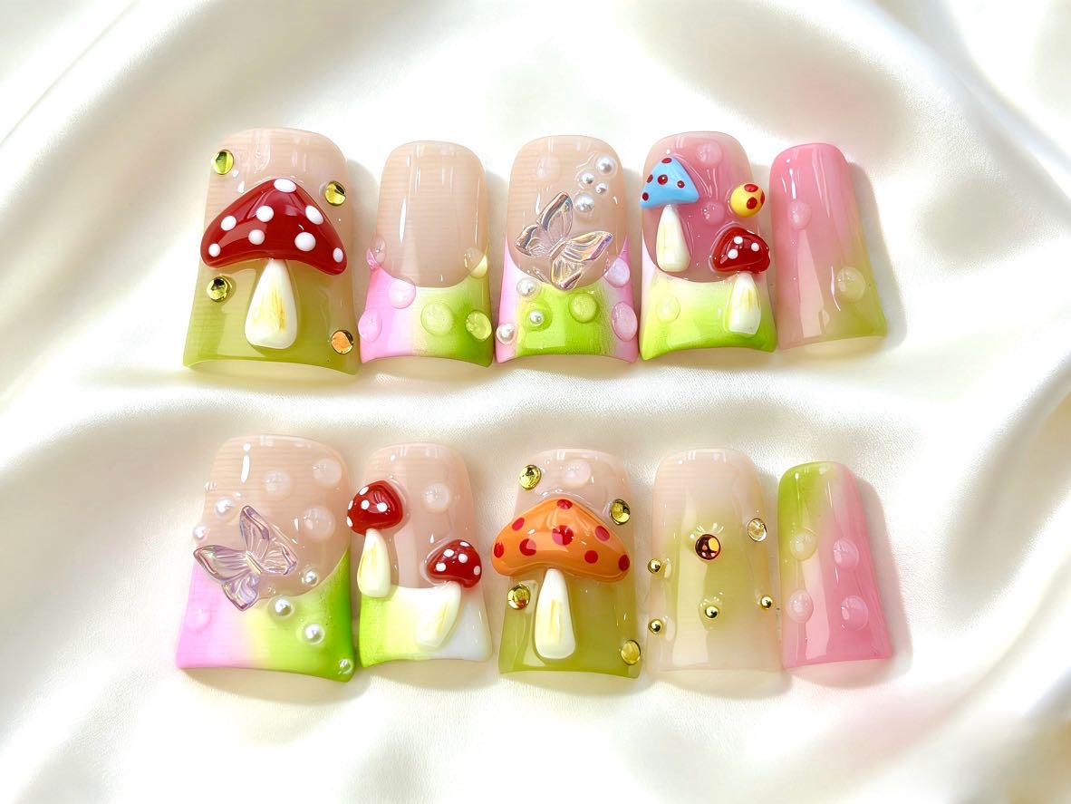 Faux Ongles Press-On Sur Mesure par Empreinte | Motifs Complexes & Construction Ongulaire Haute Gamme