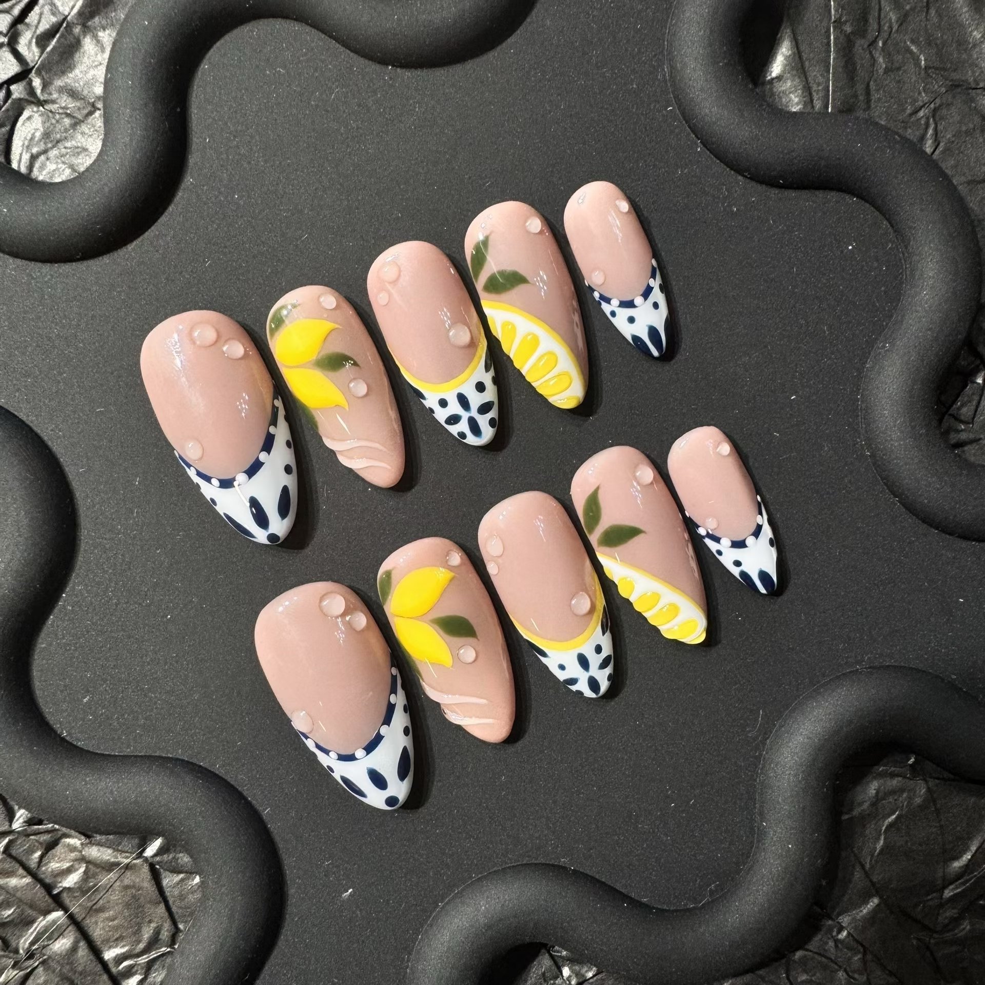 Ongles Press-On « Citron d’Été » | Style Frais & Ensoleillé | Motifs de Citron & Pois | Réutilisables
