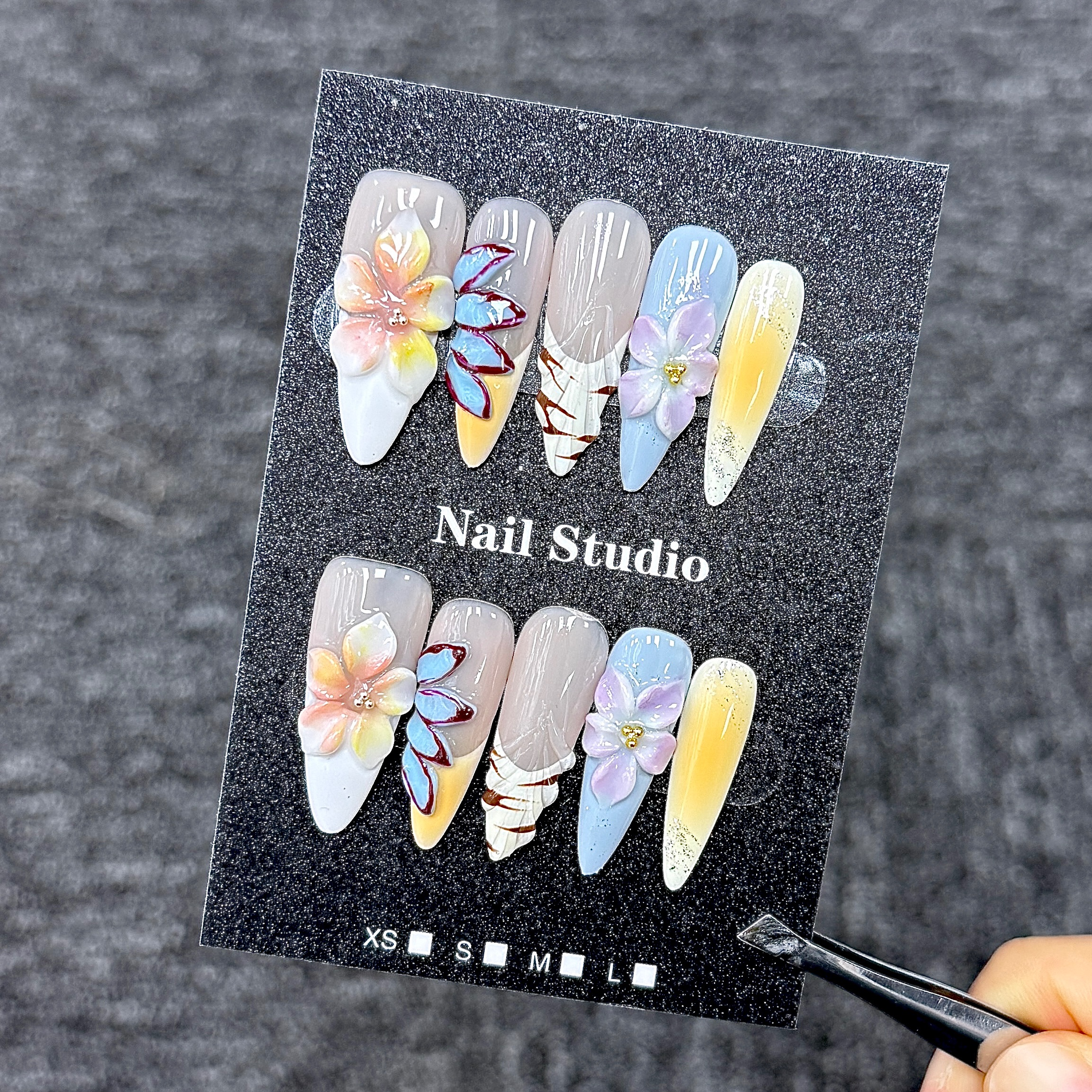 Ongles Press-On « Fleurs 3D Pastel Dégradé Printanier » | Style Doux Aquarelle | Forme Amande Longue | Sculpté à la Main & Motifs Graphiques