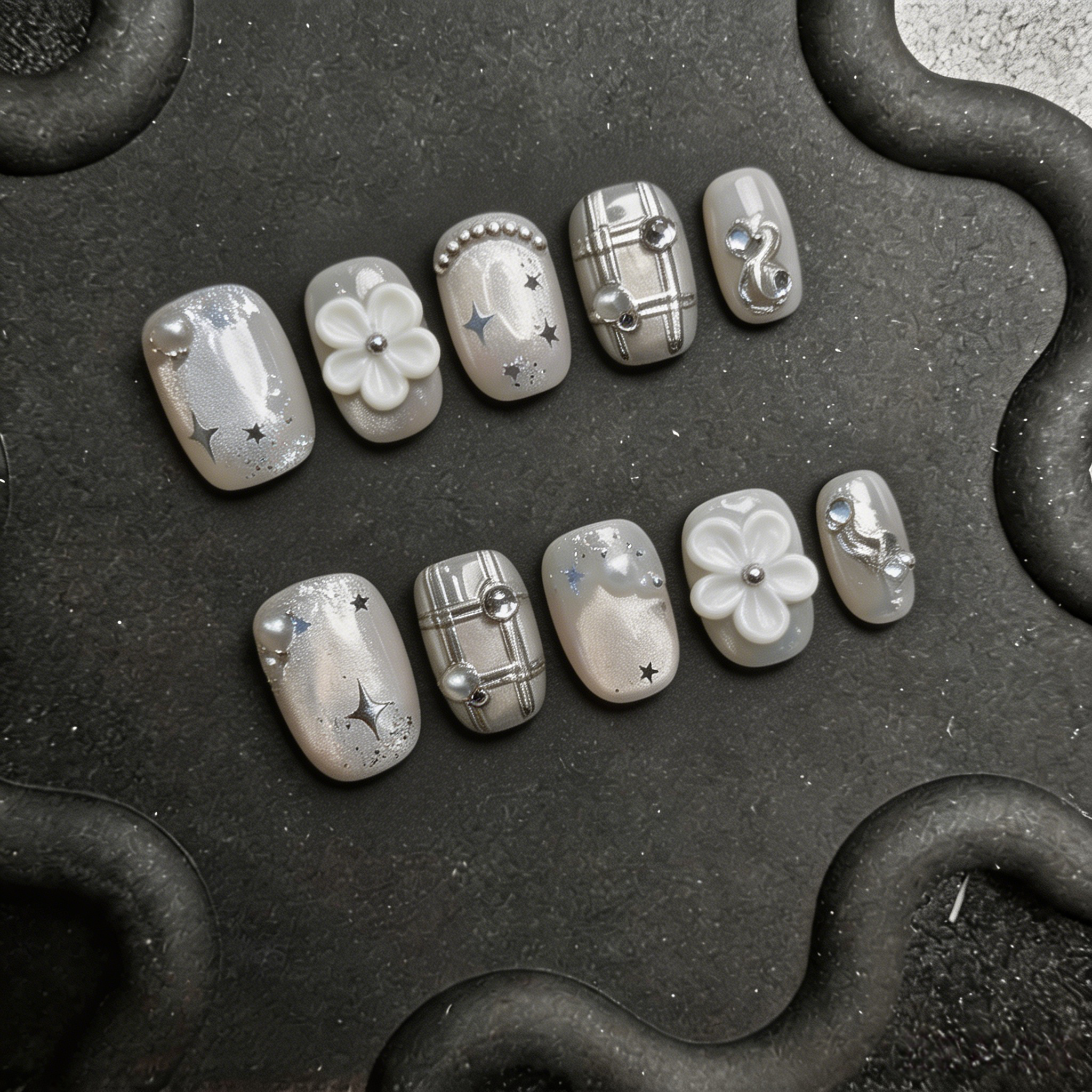 Ongles Press-On « Douceur Nacrée Parisienne » | Style Raffiné & Minimaliste | Nude Chatoyant & Fleur 3D | Réutilisables