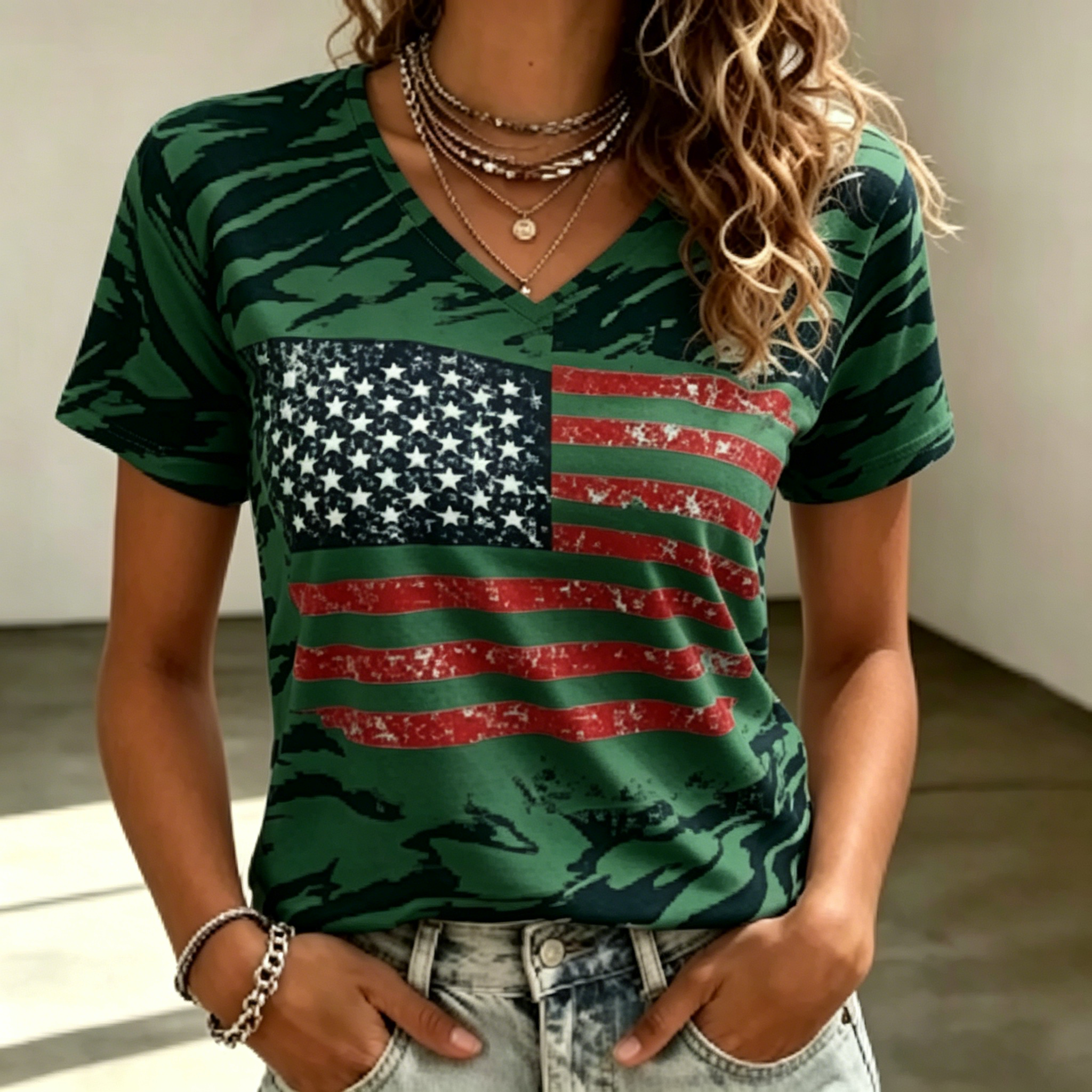 Women’s American Flag Print V-Neck T-Shirt, Casual Patriotic Short Sleeve Tee for Independence Day