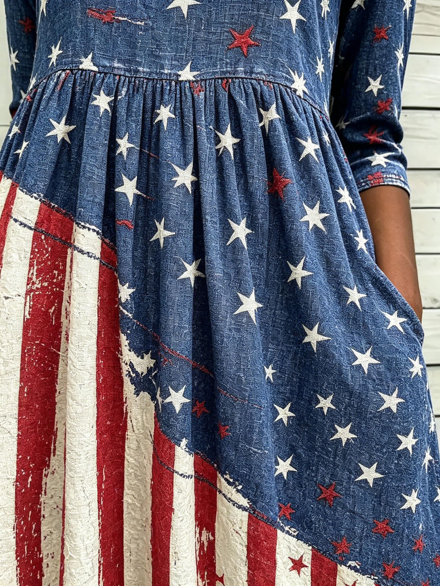 Independence Day Round Neck Flowy Midi Dress With Side Pockets