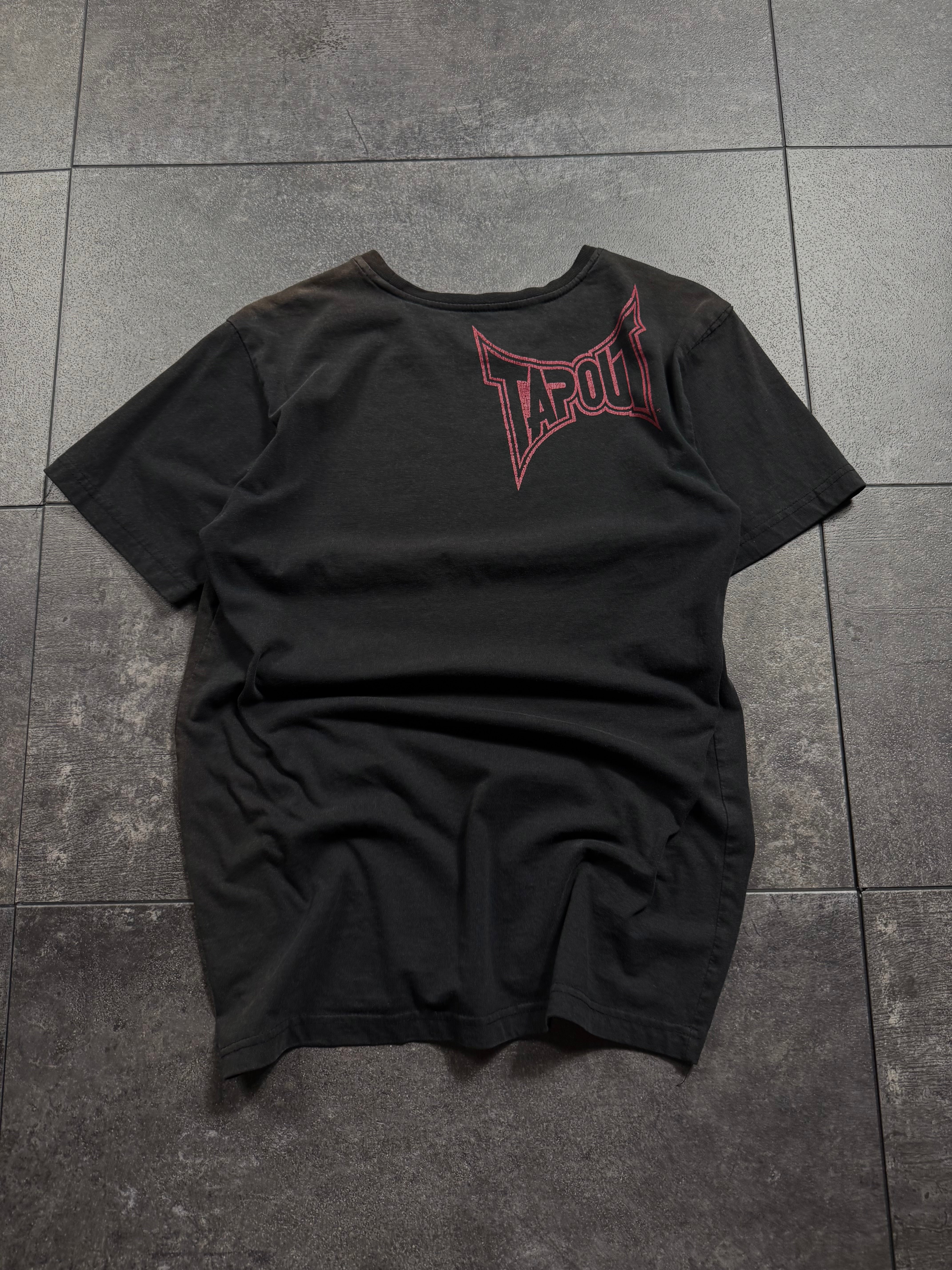(rare) 2000s tapout shirt (XS)