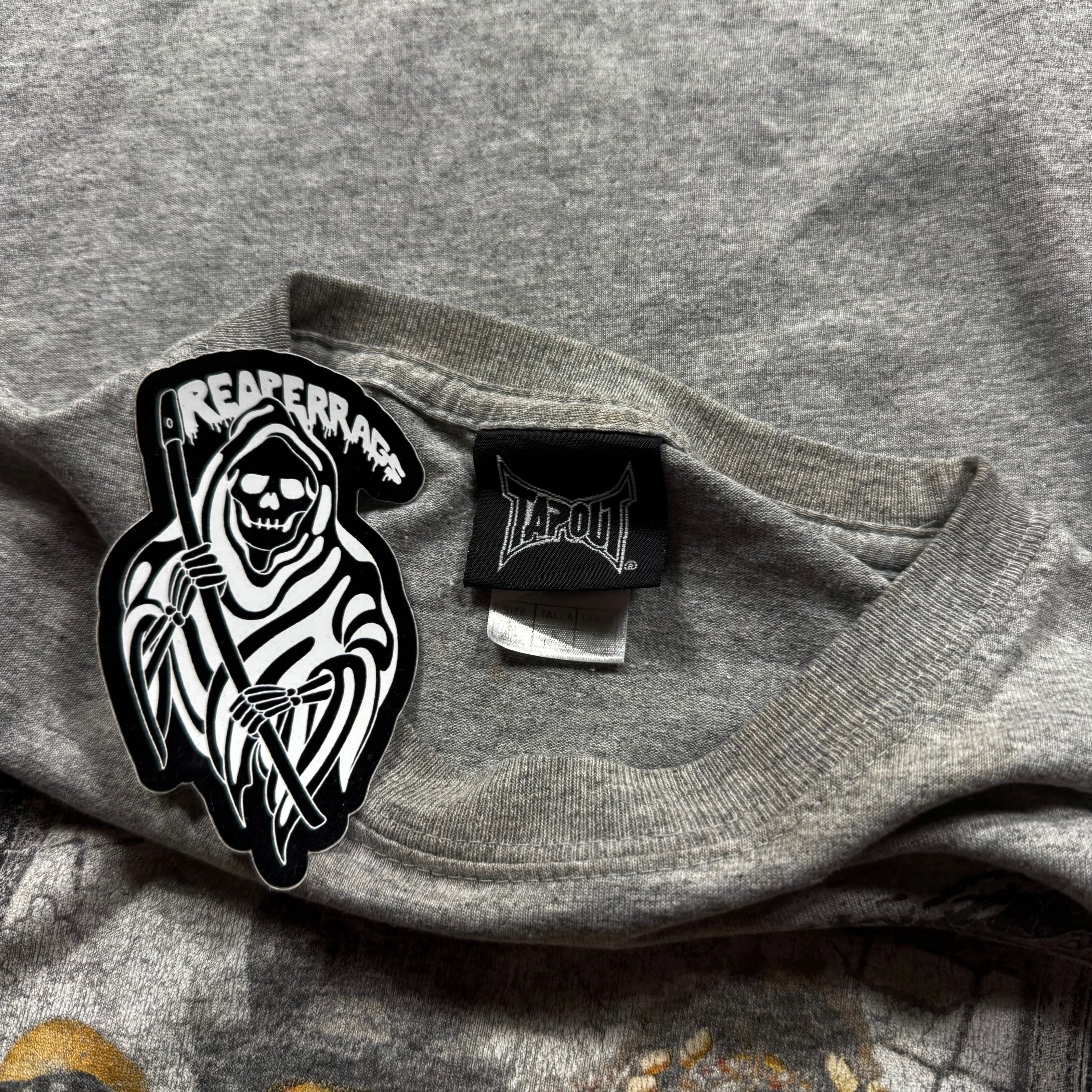 2000s Tapout Shirt (S)