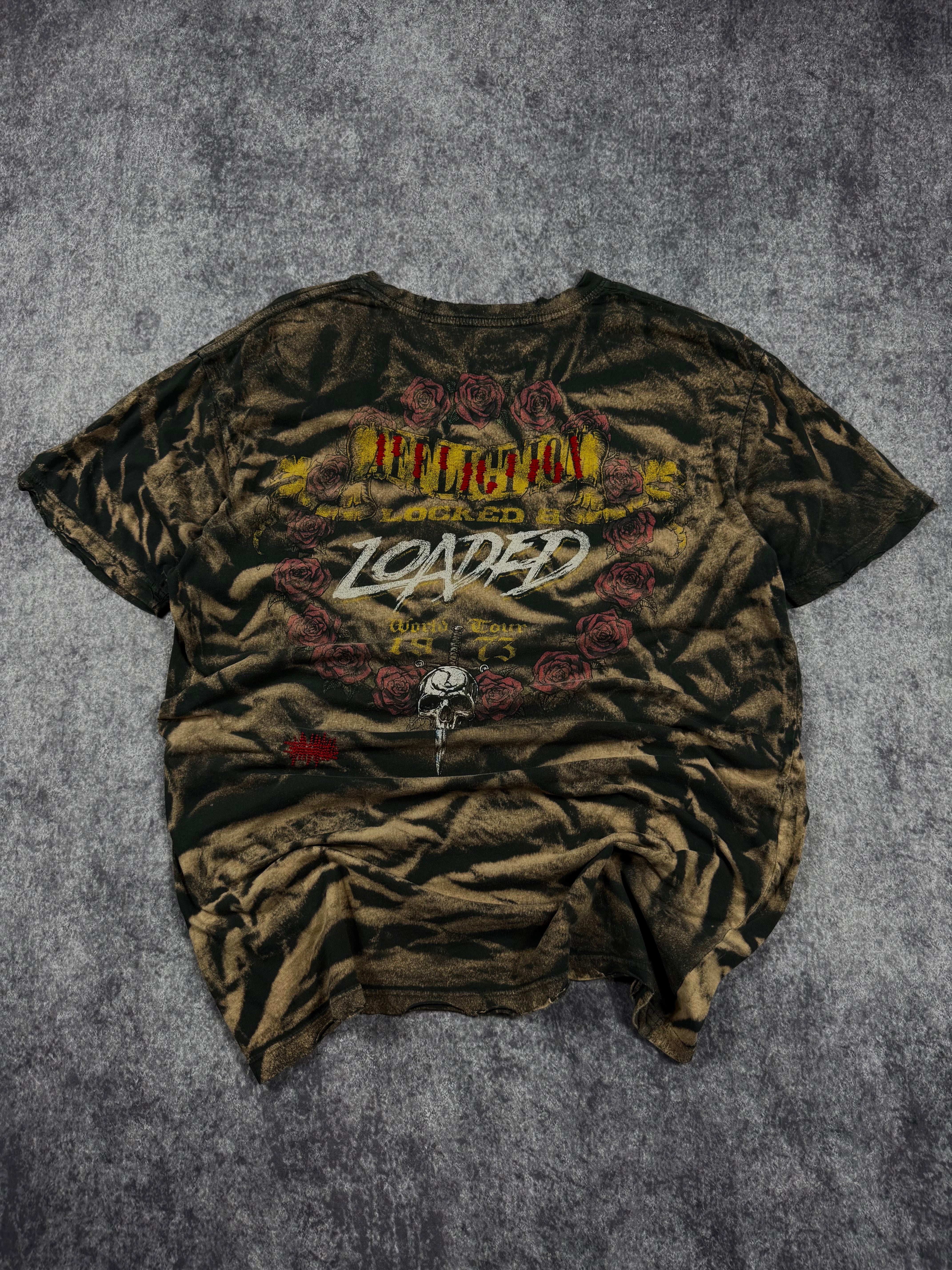 2000s affliction shirt (L)