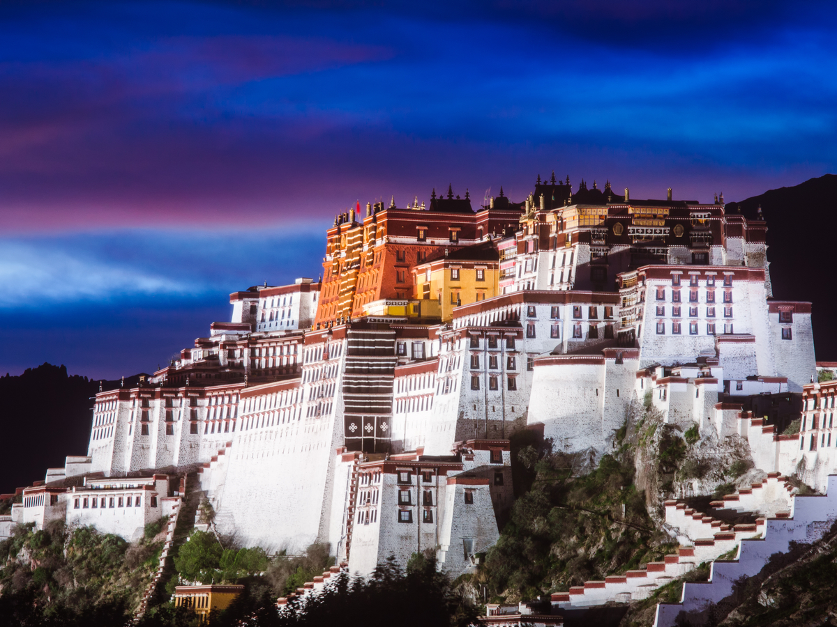 8-Day Chengdu-Tibet Tour