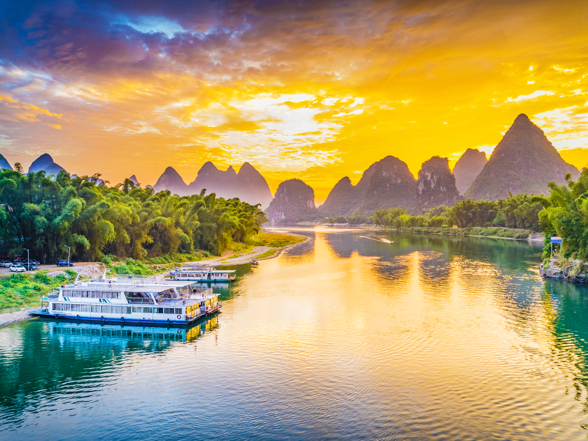 15-Day Beijing-Xi'an-Guilin/Yangshuo-Shanghai Tour