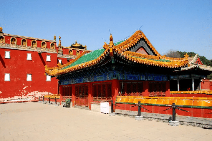 5-Day Beijing's Temple of Heaven, the Forbidden City, Hutong, Jinshanling Great Wall and Putuo Zongcheng Temple Tour