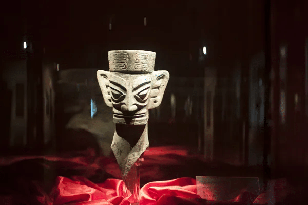 3-Day  Chengdu Tour: listen to the echoes of thousands of years at Sanxingdui Ruins.