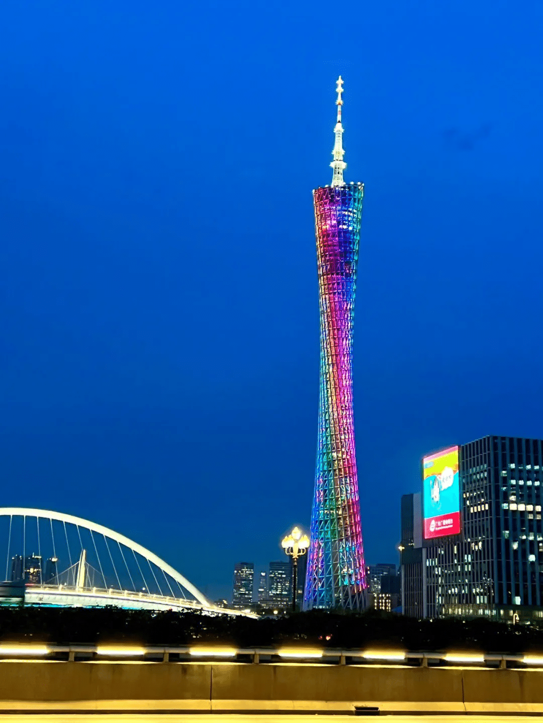8-Day Guangzhou-Zhangjiajie-Guilin-Shenzhen Tour