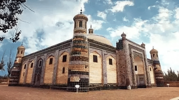 13-Day Beijing-Xi'an-Dunhuang-Southern Xinjiang Tour