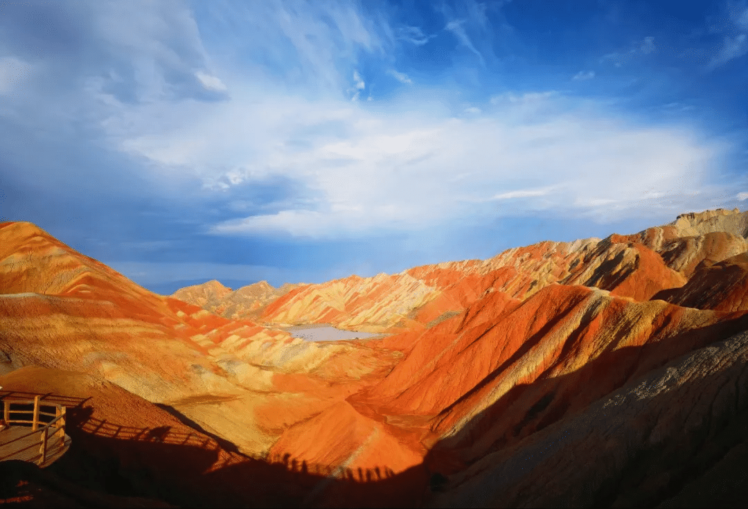 6-Day Dunhuang-Mingsha Mountain & Crescent Lake-Mogao Grottoes-Zhangye Colored Danxia-Lanzhou Yellow River Scenic Belt Tour