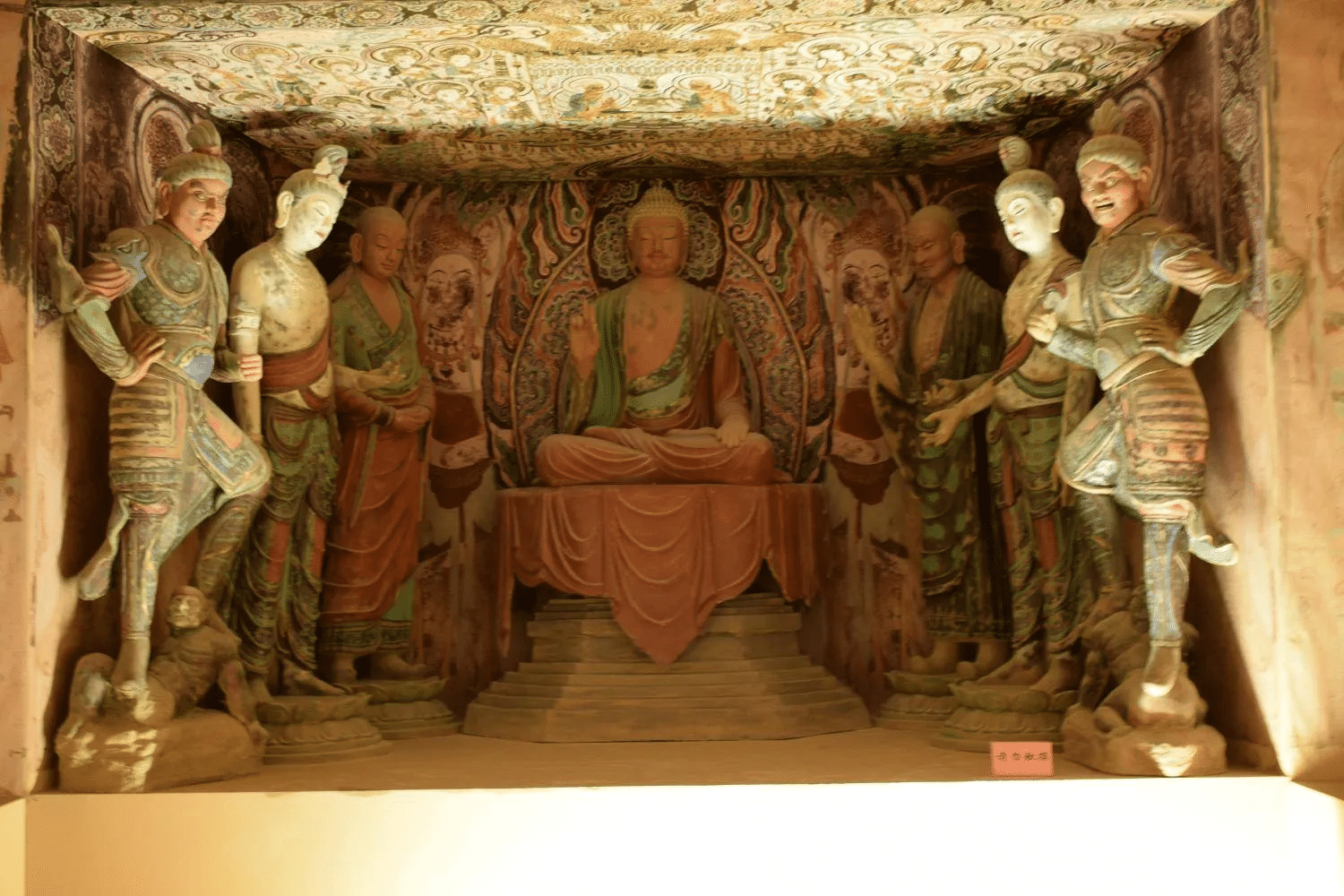 2-Day Dunhuang-Mingsha Mountain & Crescent Lake-Mogao Grottoes Tour