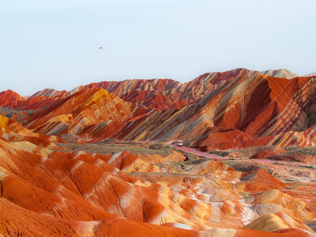 7-Day Dunhuang-Mingsha Mountain & Crescent Lake-Mogao Grottoes-Zhangye Colored Danxia-Lanzhou Yellow River Tour