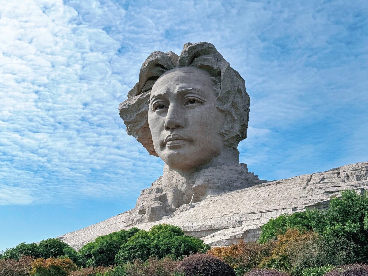 12 Day Tour: Beijing-Shanghai-Changsha-Chongqing