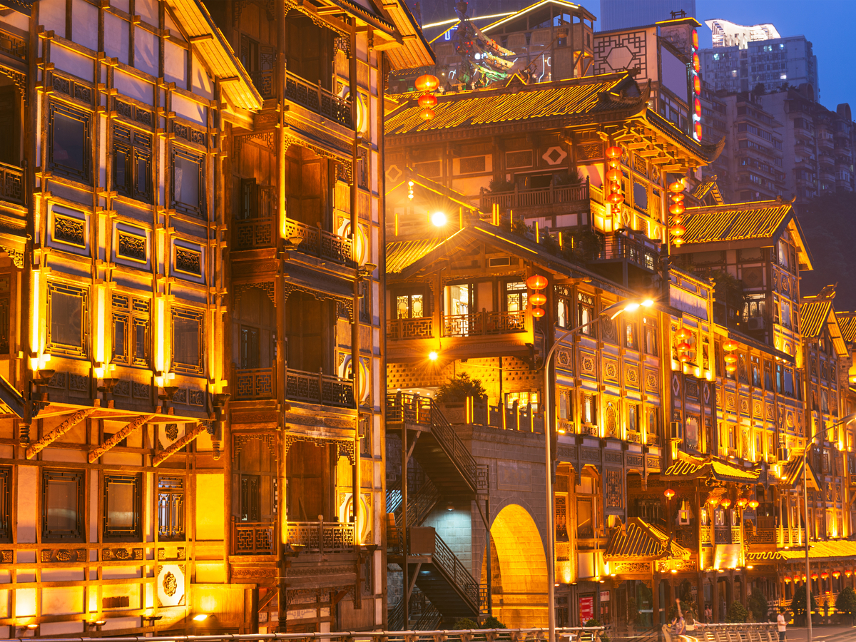 11-Day Shanghai-Suzhou-Three Gorges Cruise-Chengdu Tour