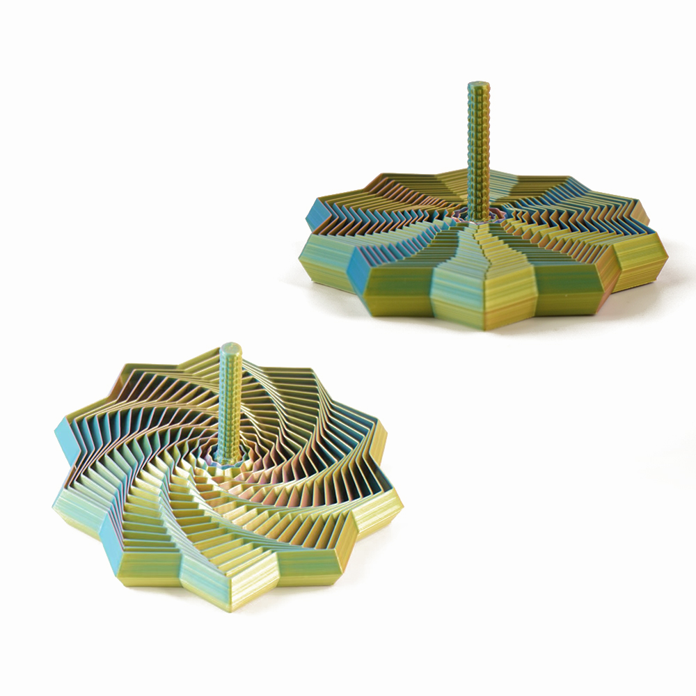 3D Printed Pass-through Pyramid Fidget Toy 🌀