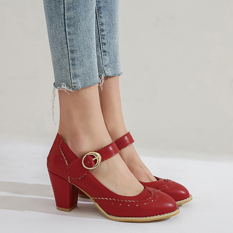 Shoeswoon Scalloped Brogue Perforated Mary Jane Block Heel Pumps