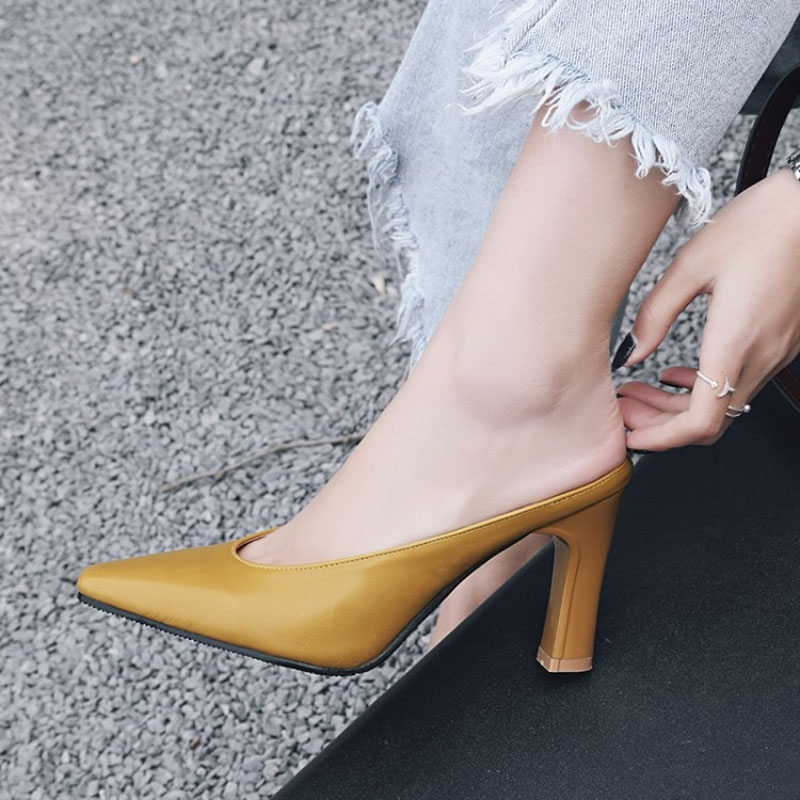 Shoeswoon Elegant Minimalist Pointed Block Heel Mule Heels