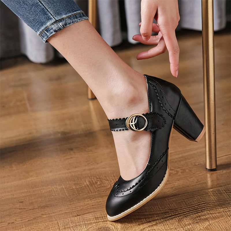 Shoeswoon Scalloped Brogue Perforated Mary Jane Block Heel Pumps