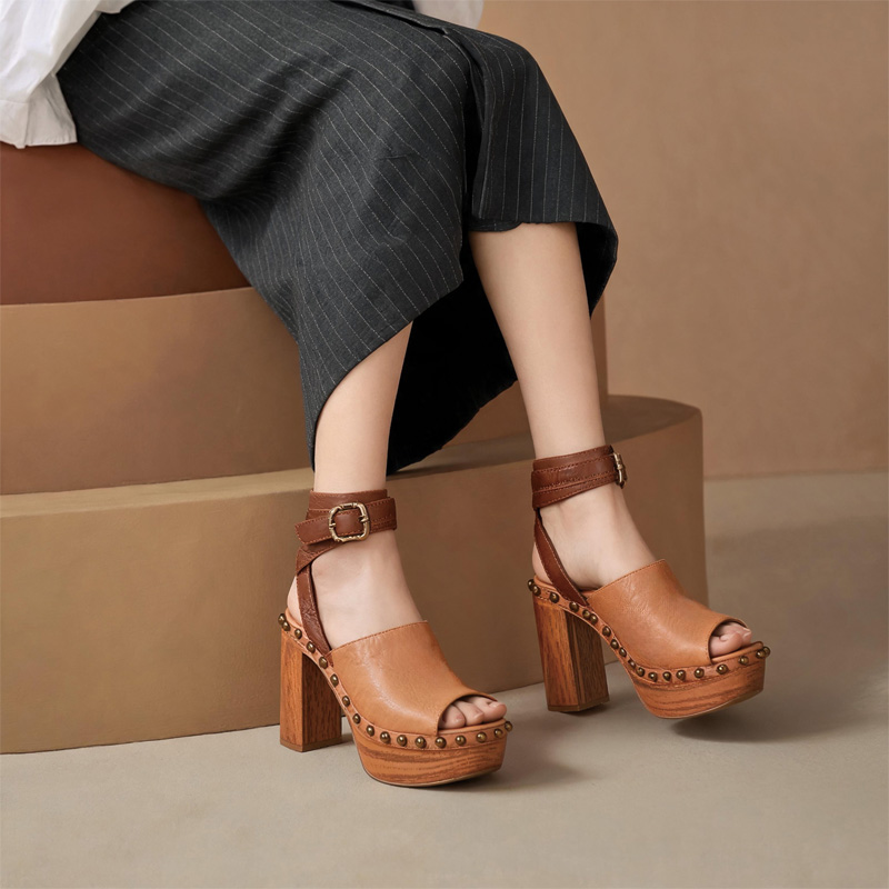 Shoeswoon Retro Wrap Buckle Chunky Platform Clog Sandals
