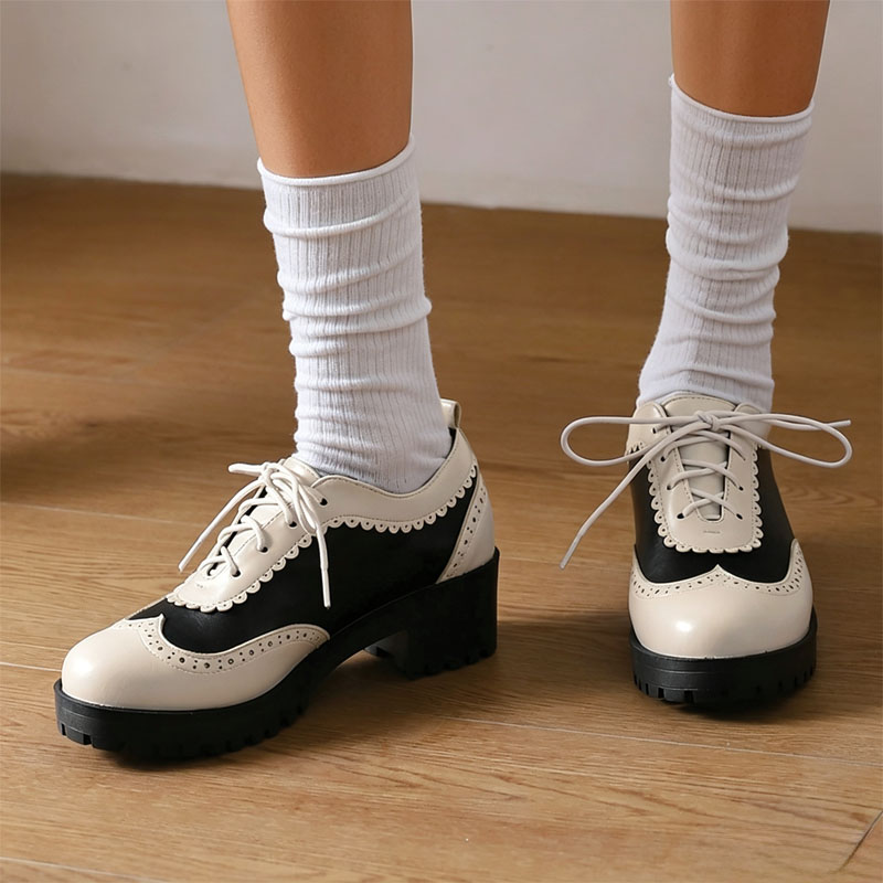 Shoeswoon Contrast Color Ruffled Edge Wingtip Chunky Lug Sole Women Fashion Oxford Shoes