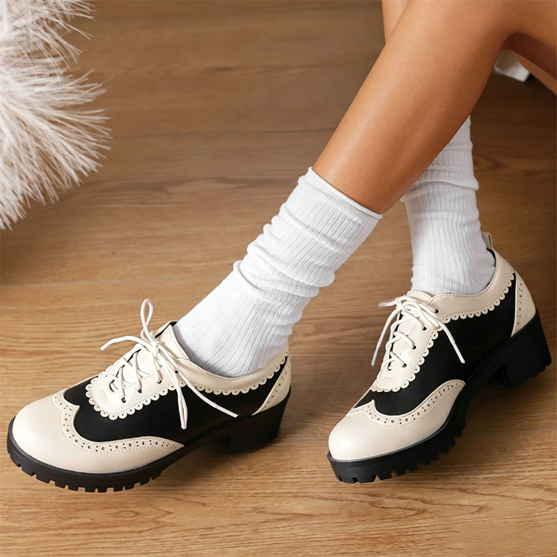 Shoeswoon Contrast Color Ruffled Edge Wingtip Chunky Lug Sole Women Fashion Oxford Shoes