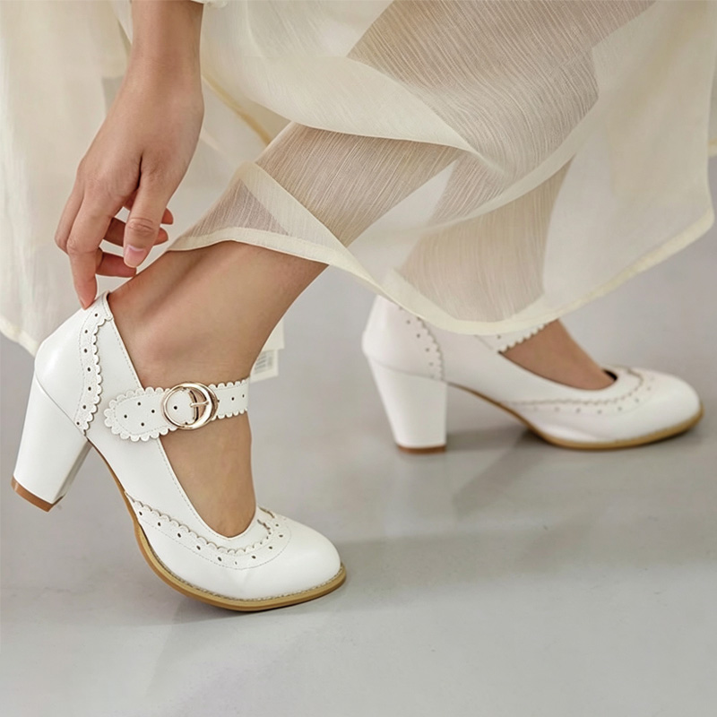 Shoeswoon Scalloped Brogue Perforated Mary Jane Block Heel Pumps