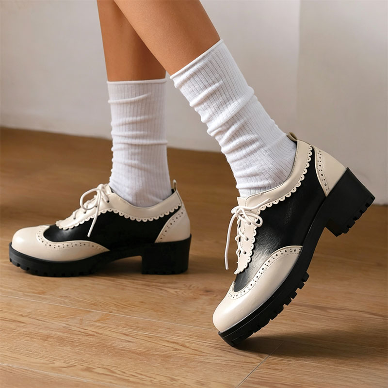 Shoeswoon Contrast Color Ruffled Edge Wingtip Chunky Lug Sole Women Fashion Oxford Shoes