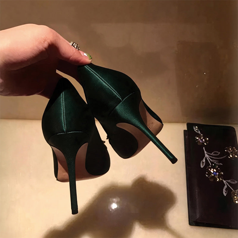 Shoeswoon Luxurious Pointed Toe Gem Rhinestone Decor Stiletto Pointed Toe Heels