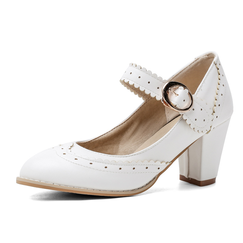 Shoeswoon Scalloped Brogue Perforated Mary Jane Block Heel Pumps