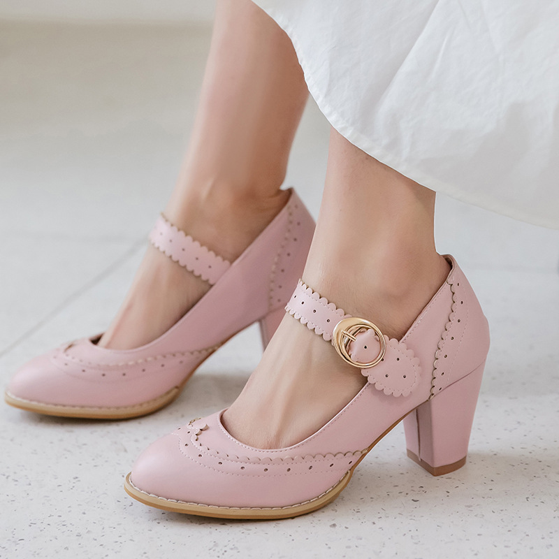 Shoeswoon Scalloped Brogue Perforated Mary Jane Block Heel Pumps