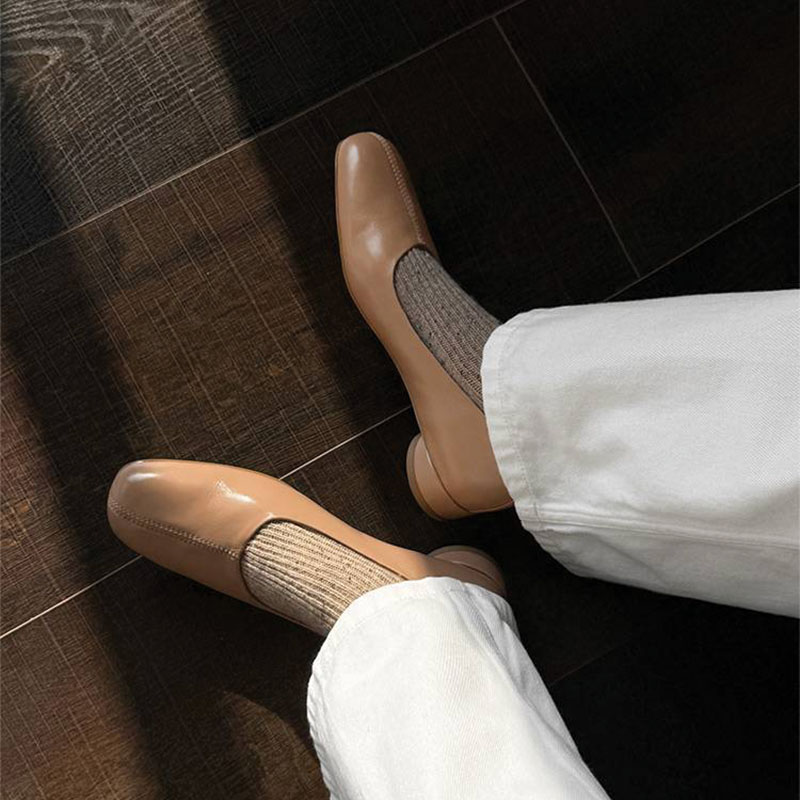 Shoeswoon Genuine Leather Stitch Detail Square Toe Mini Chunky Heel Pumps