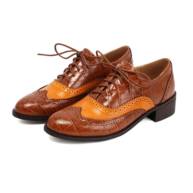 Shoeswoon Retro Contrast Color Brogue Detail Block Heel Lace‑Up Women's Formal Oxfords