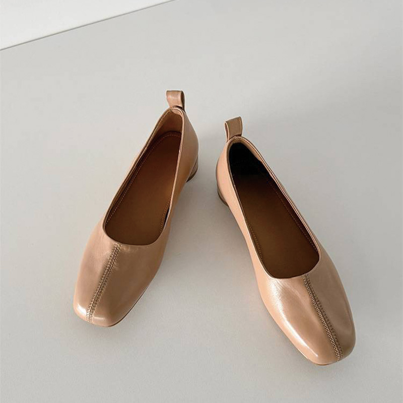 Shoeswoon Genuine Leather Stitch Detail Square Toe Mini Chunky Heel Pumps