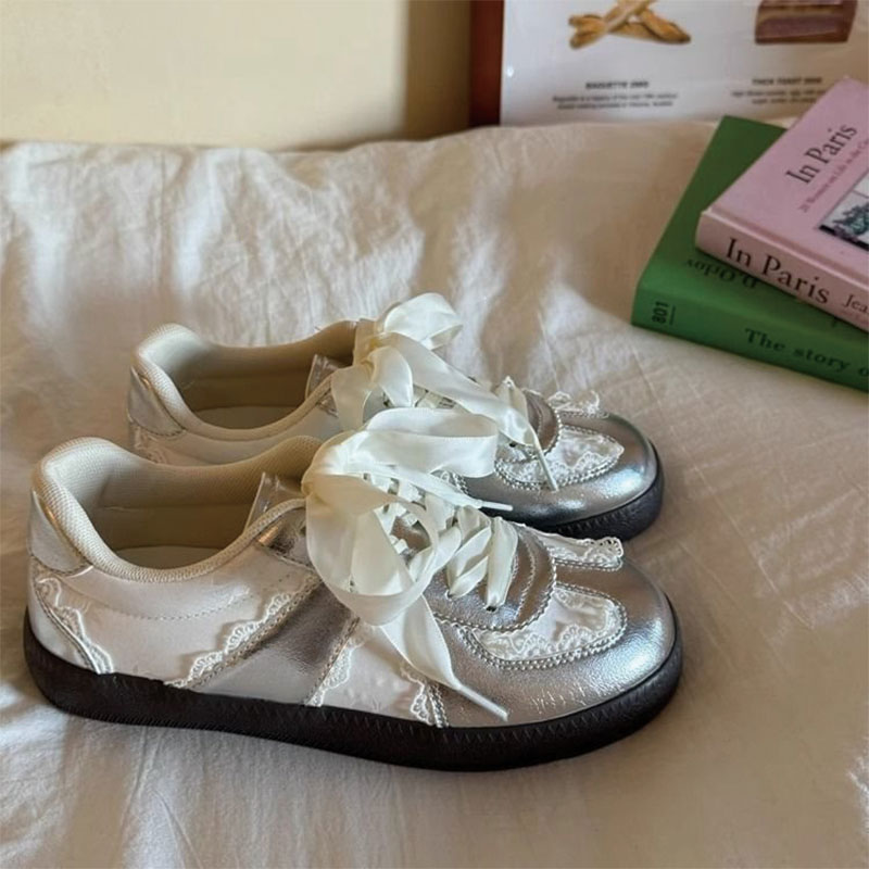 Shoeswoon Lace Patchwork Satin Ribbon Lace-Up Retro Flat Sneakers