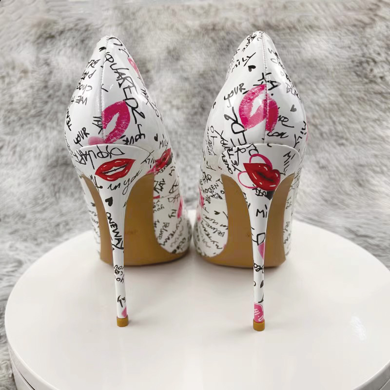 Shoeswoon Playful Graffiti Kiss‑Lip Pattern Pointed Toe Stiletto Pumps