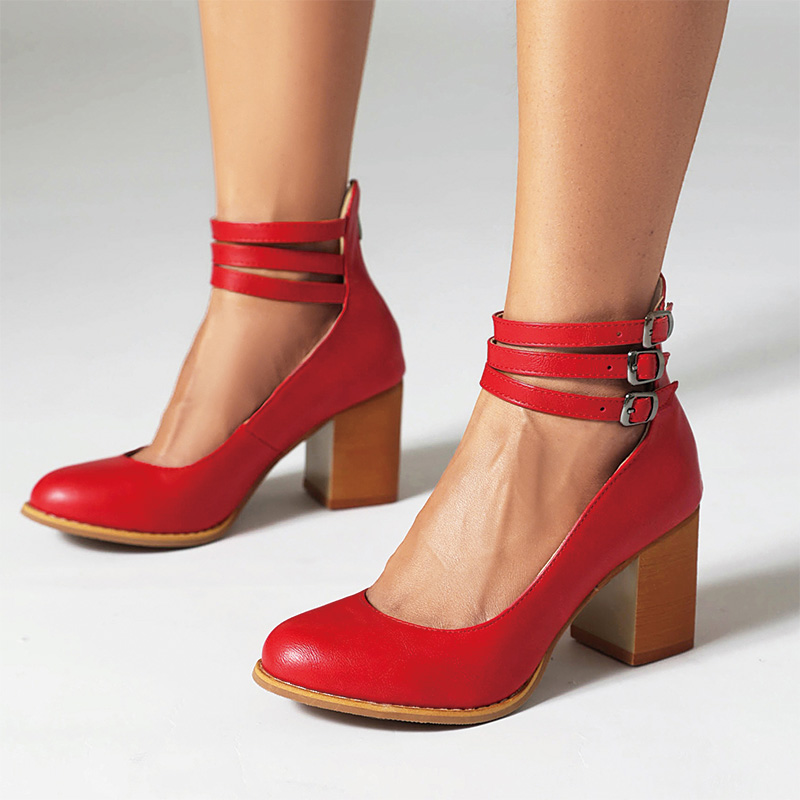 Shoeswoon Vintage Three Buckle Straps Closed Toe Chunky Heels