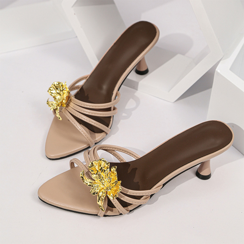 Shoeswoon Shiny Pointed Toe Floral Ornament Thin Kitten Heel Slip On Sandals
